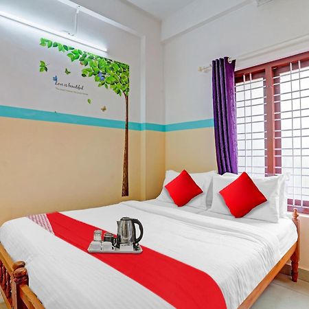 Готель Spot On The New View Regency Thiruvananthapuram Екстер'єр фото