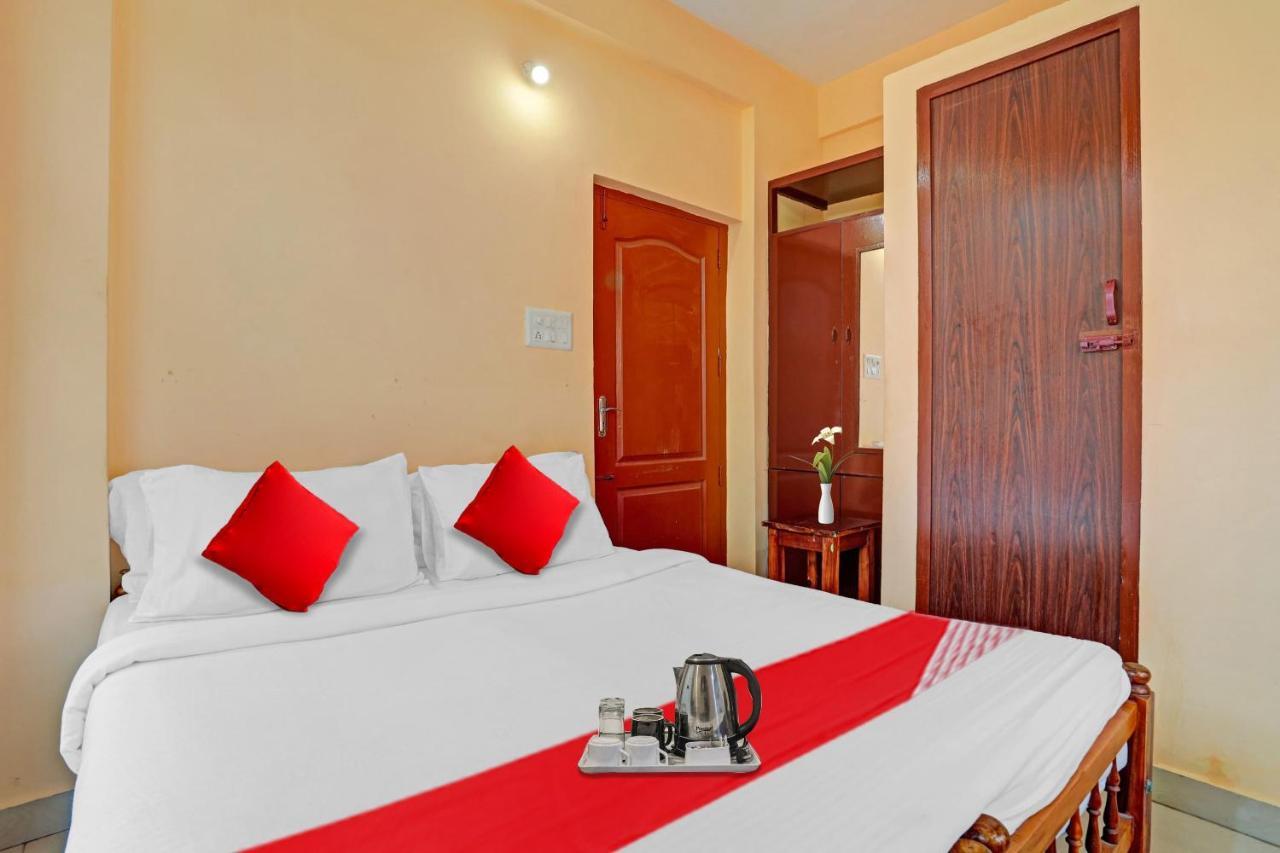 Готель Spot On The New View Regency Thiruvananthapuram Екстер'єр фото