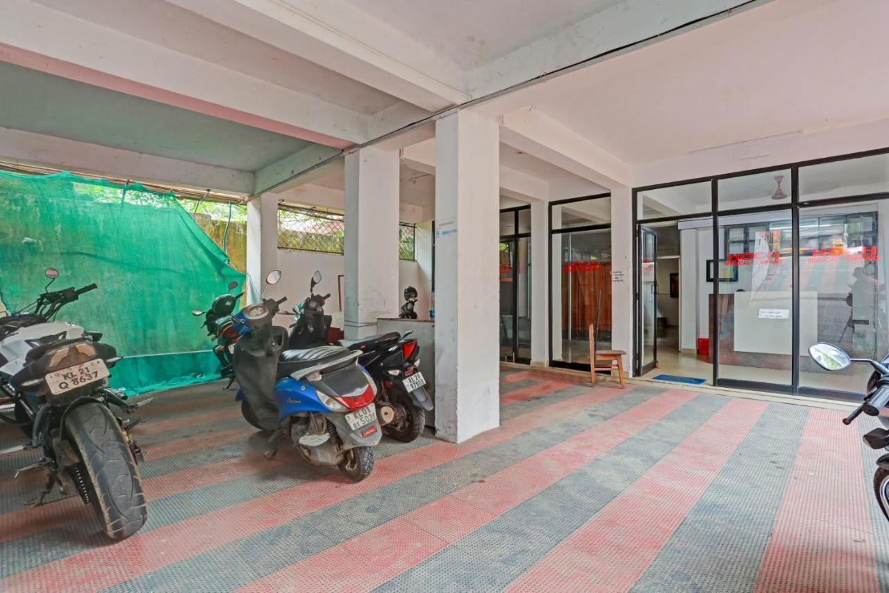 Готель Spot On The New View Regency Thiruvananthapuram Екстер'єр фото